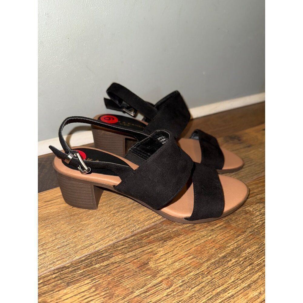 NWOT Rock & Candy Nykita Black Sandals Size 6